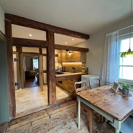 Urlaubsfreude Biedermann Haus Blumenglueck - Gaensebluemchen Apartment Sebnitz